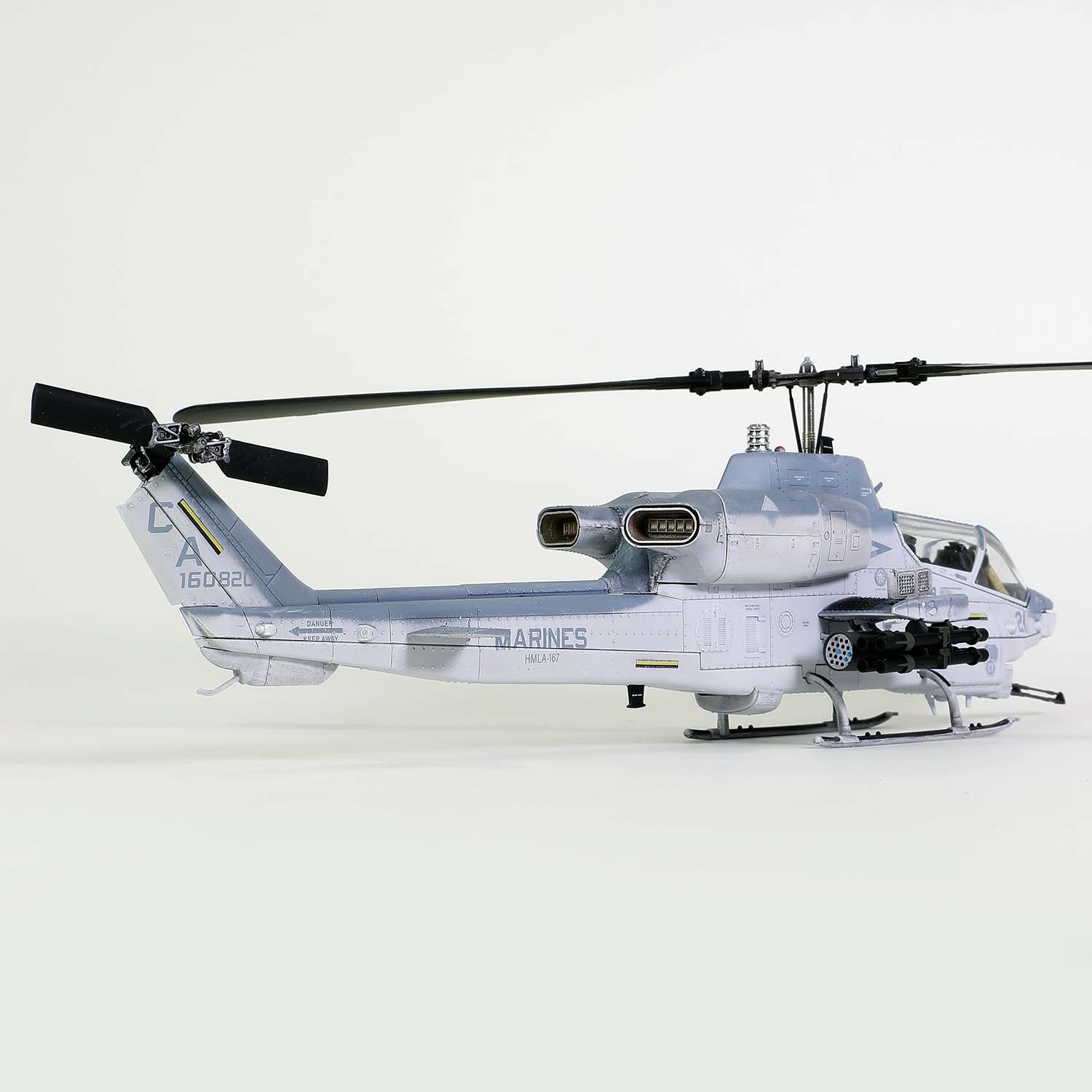 Bell AH-1W "Whiskey Cobra" U.S. Marine Corps Light attack helicopter (NTS exhaust nozzle) Squadron 167, "9/11 tribute", Camp Bastion, Afghanista, December
